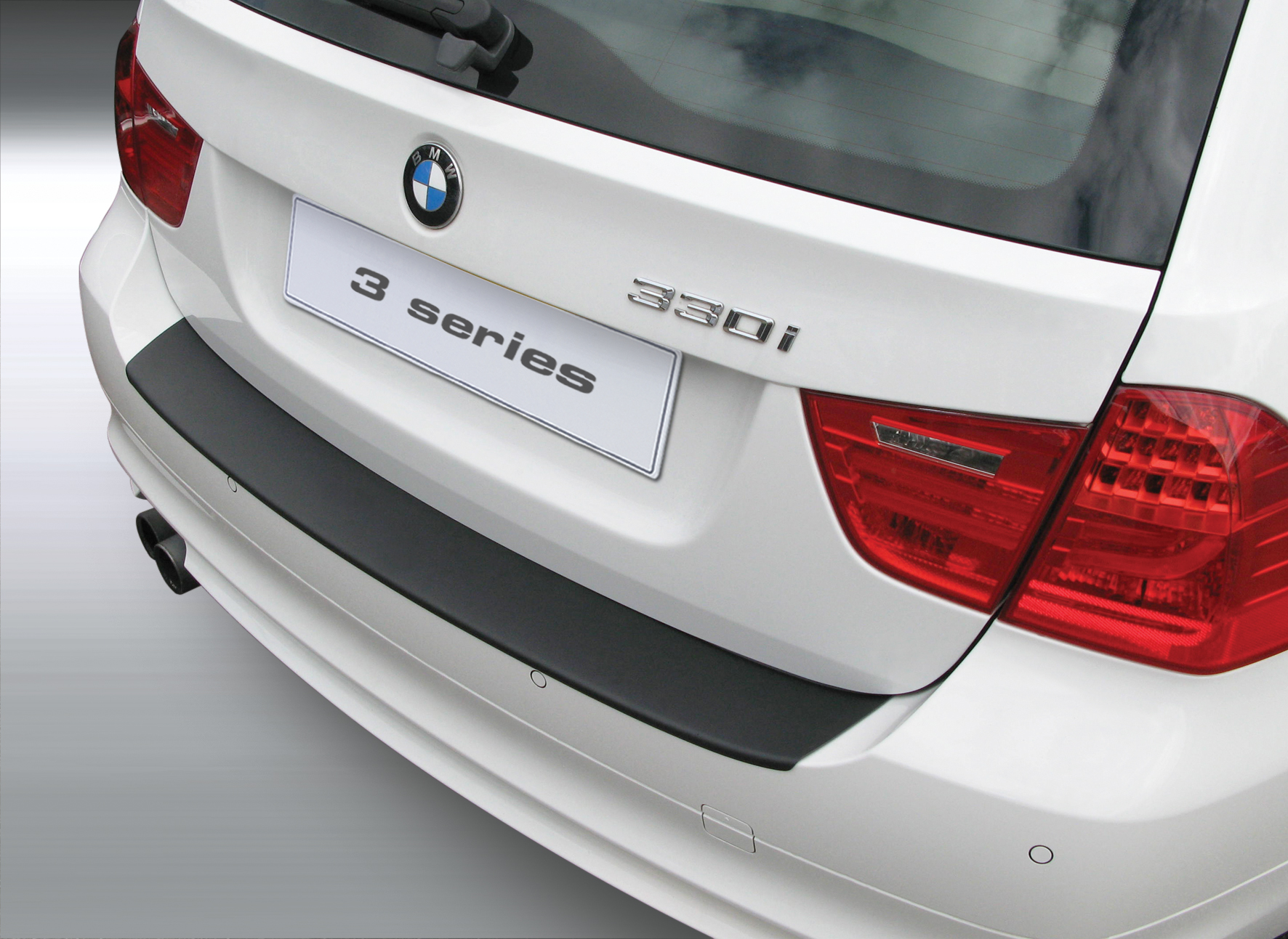 Ladekantenschutz mit Abkantung passend für BMW 3er Touring (Kombi) E91  (Facelift) ab BJ. 09.2008 bis 08.2012 (nicht für Fahrzeuge mit M Paket) ABS  Farbe schwarz