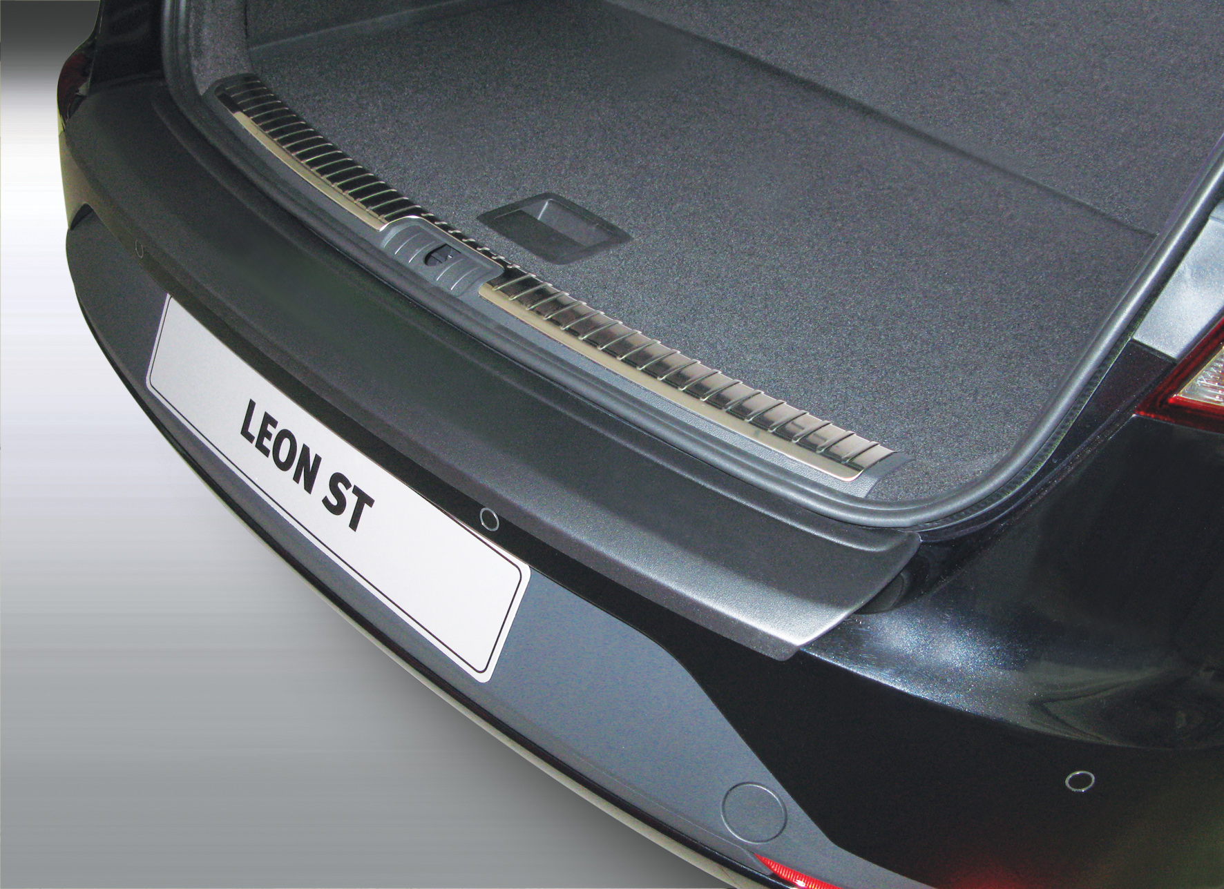 Ladekantenschutz mit Abkantung Seat ABS | Aroba (Kombi) X-Perience, auch 11.2013> Farbe Leon BJ. passend und FR für Cupra ab für ST schwarz